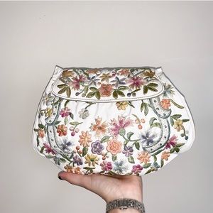 💞super cute floral 👛 purse 💞